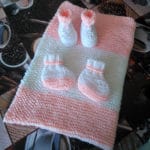 BABYDECKE KUSCHELDECKE GESTRICKT FÜR EIN MÄDCHEN